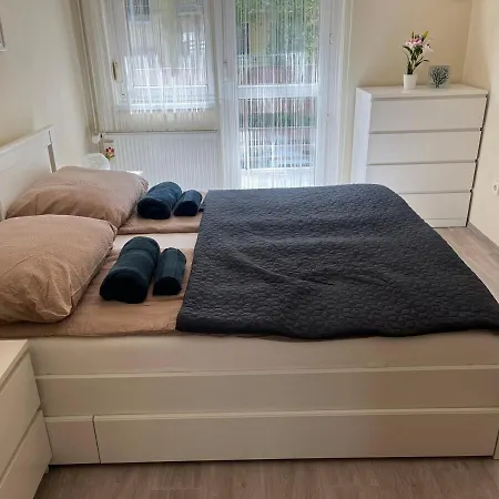 Apartamento Peony - *